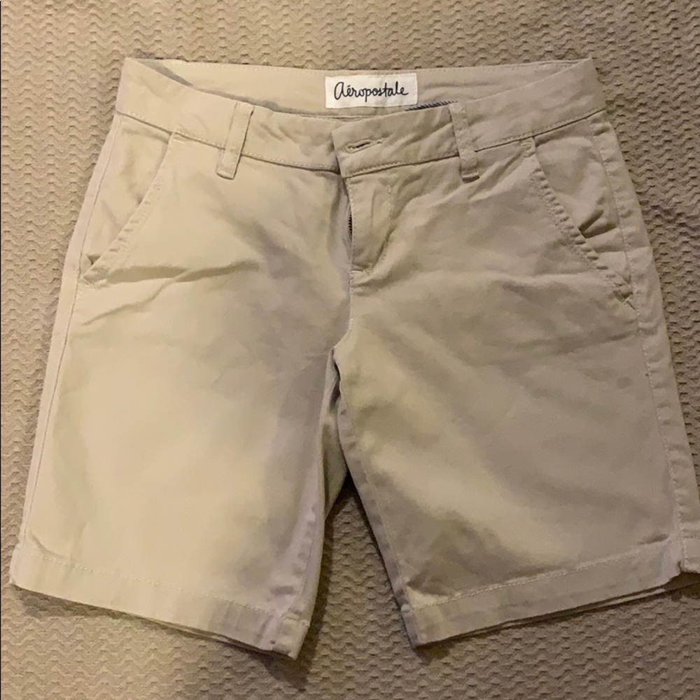 Light cream shorts